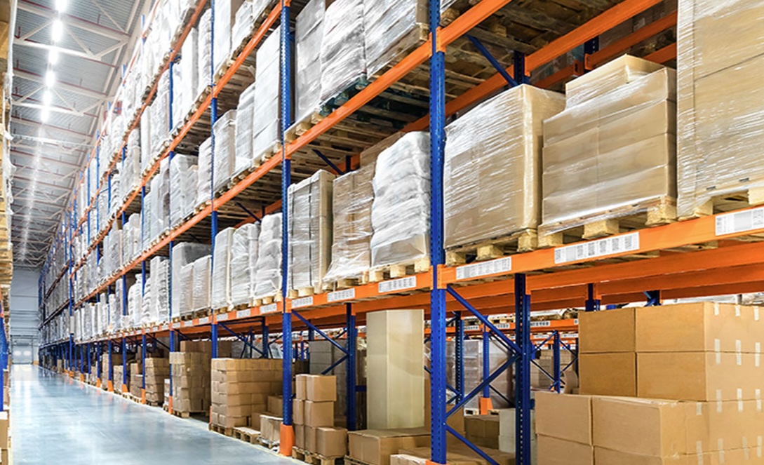 Estrutura de armazenagem e distribuição da Milfrios